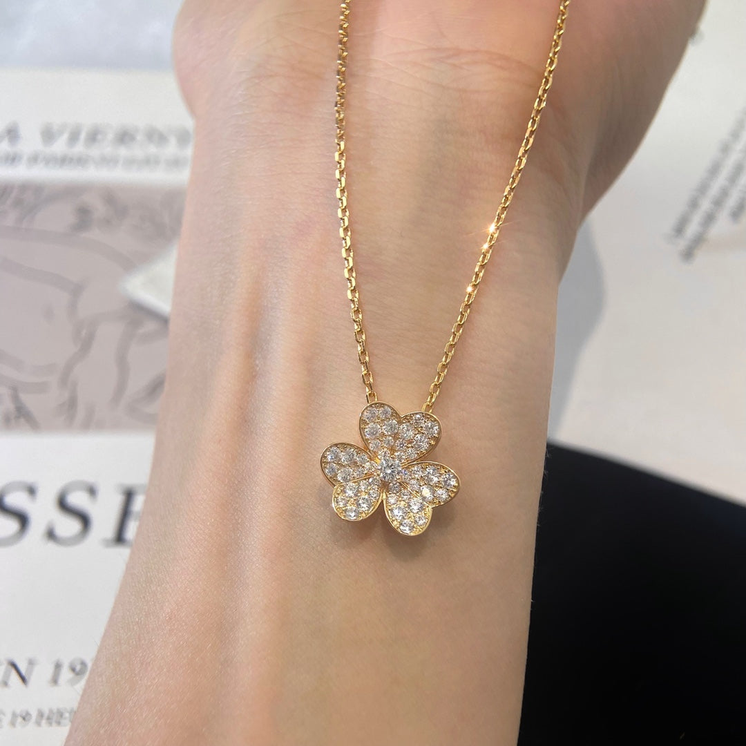 [Am jewelry]FLOWER DIAMOND NECKLACE