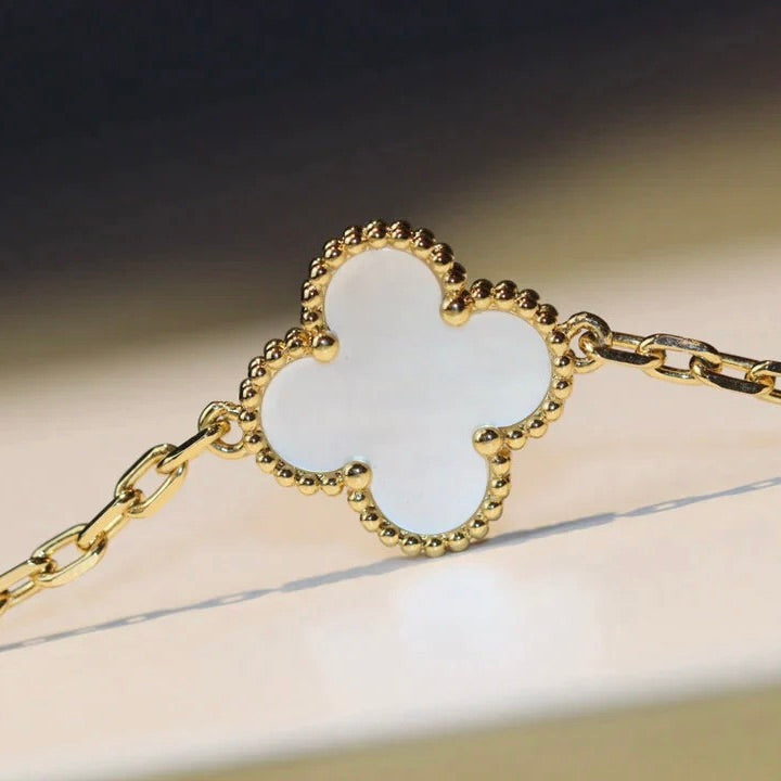 [Am jewelry]CLOVER 20 MOTIFS WHITE MOP NECKLACE