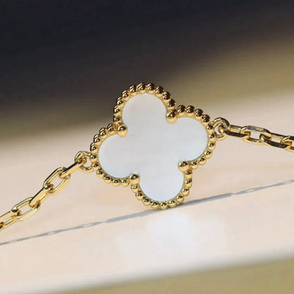 [Am jewelry]CLOVER 20 MOTIFS WHITE MOP NECKLACE