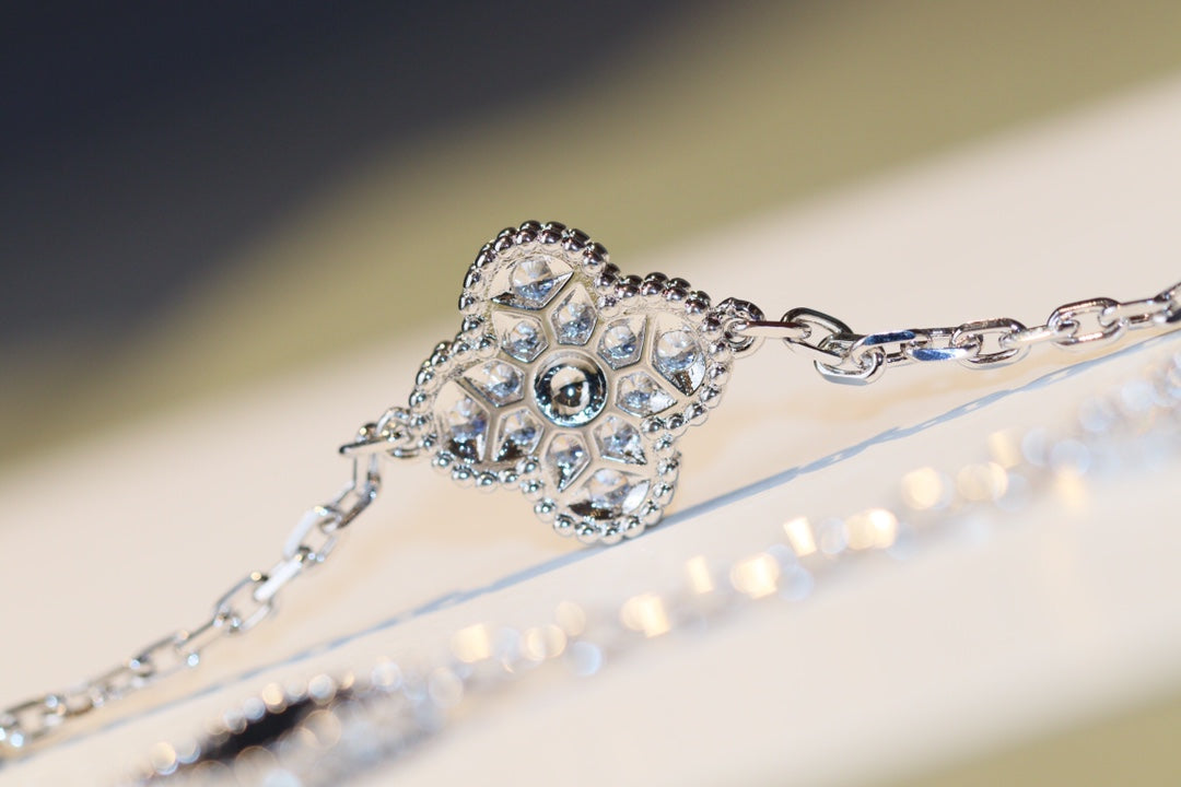 [Am jewelry]CLOVER 20 MOTIFS ONYX DIAMOND SILVER