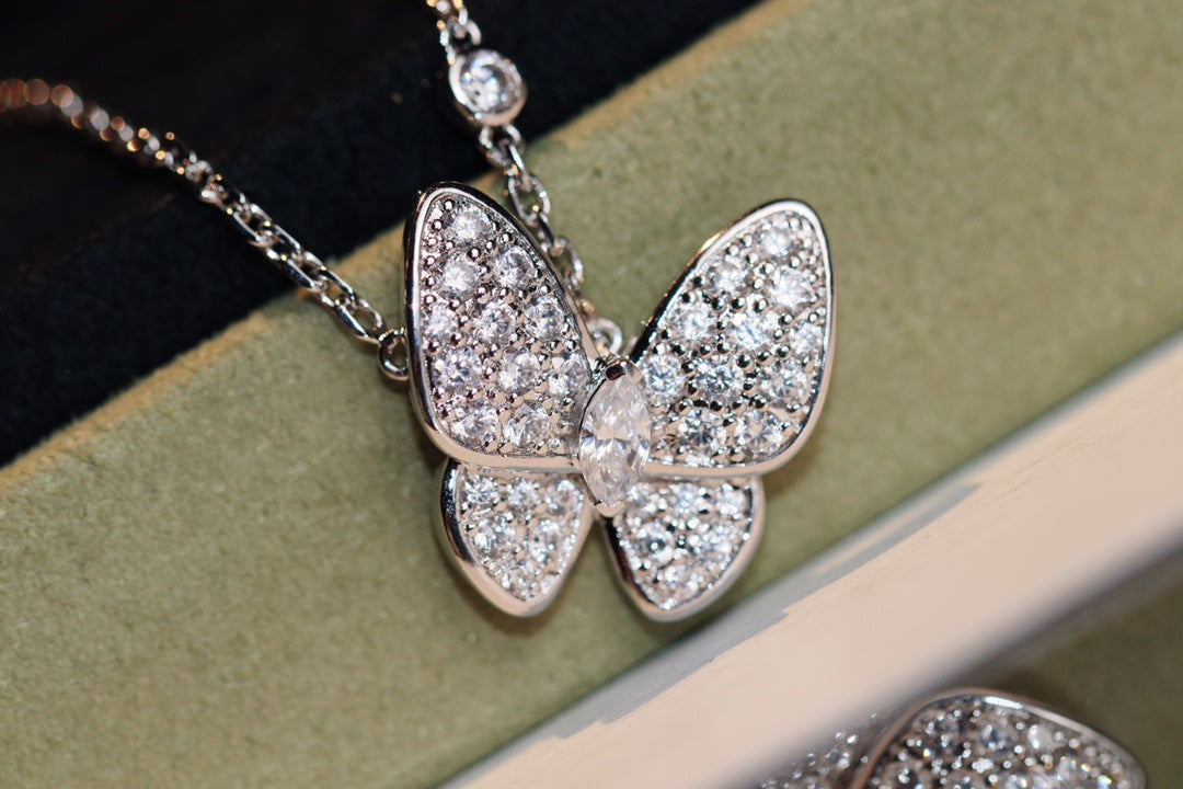 [Am jewelry]BUTTERFLY DIAMOND NECKLACE