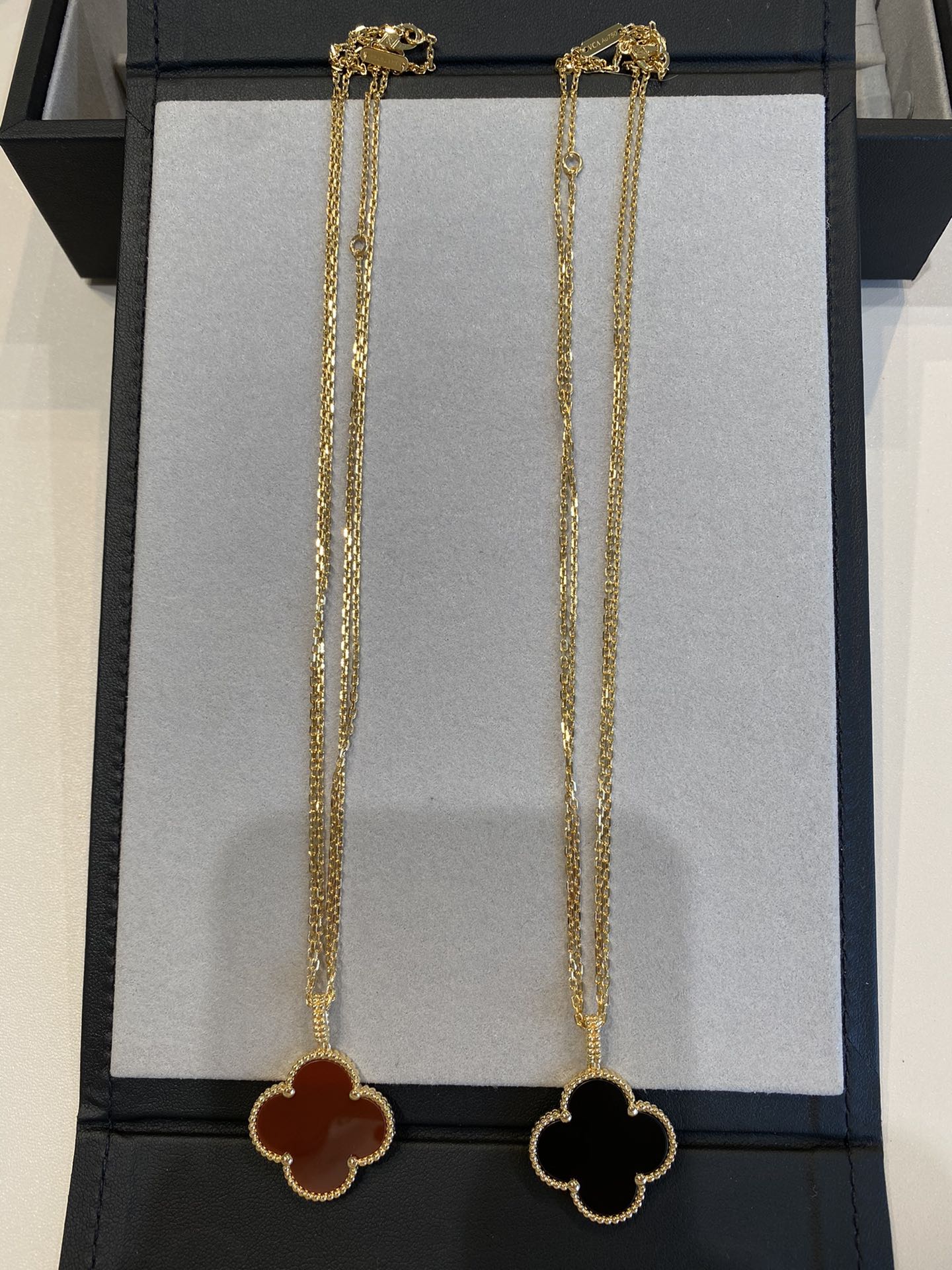 [Am jewelry]CLOVER 25MM NECKLACE GOLD CARNELIAN