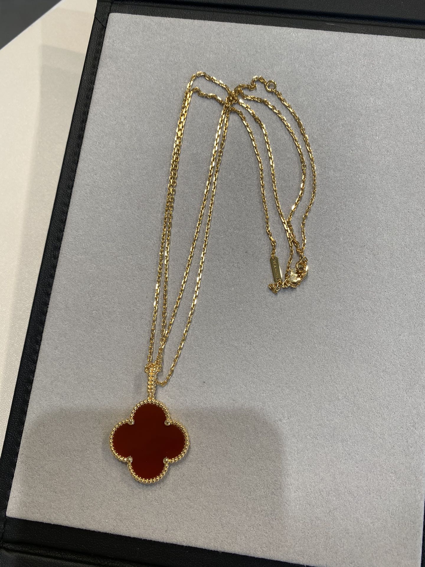 [Am jewelry]CLOVER 25MM NECKLACE GOLD CARNELIAN