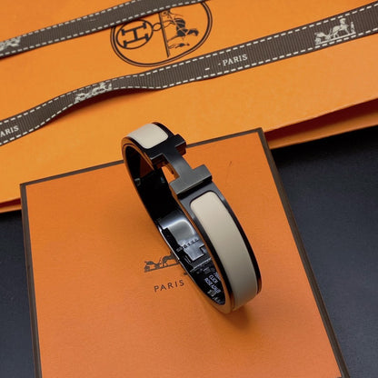 [Am jewelry]H BRACELET 12MM BLACK BEIGE CERAMIC