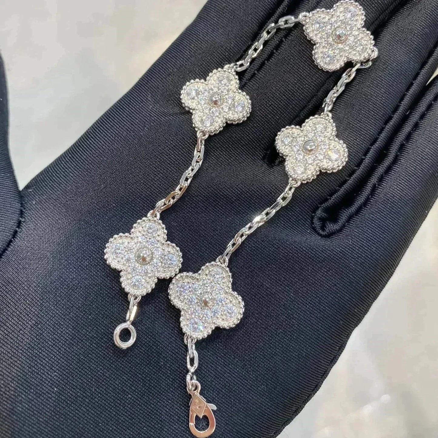 [Am jewelry] CLOVER 5 MOTIF FULL DIAMOND BRACELET COLLECTION