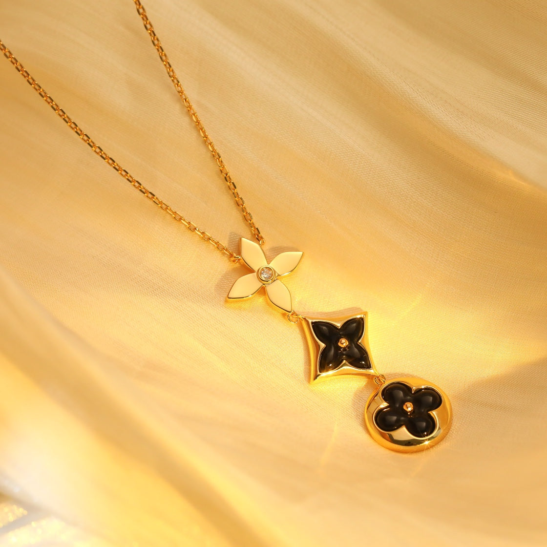 [Am jewelry]STAR AND SUN ONYX PINK GOLD NECKLACE