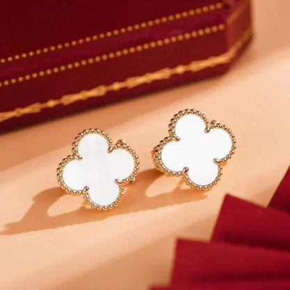 [Am jewelry]CLOVER MEDIUM 1 MOTIFS  WHITE MOP STUD EARRINGS