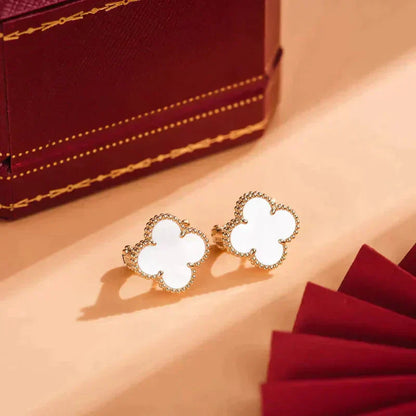 [Am jewelry]CLOVER MEDIUM 1 MOTIFS  WHITE MOP STUD EARRINGS