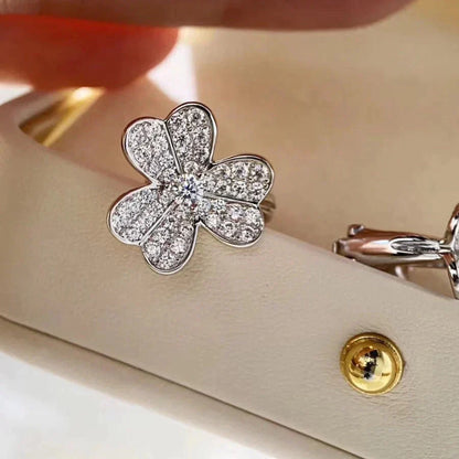 [Am jewelry]CLOVER COMOS DIAMOND EARRINGS SILVER