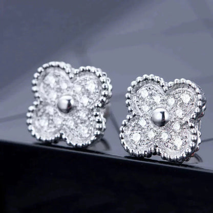 [Am jewelry]CLOVER 1 MOTIFS DIAMOND STUD EARRINGS SILVER