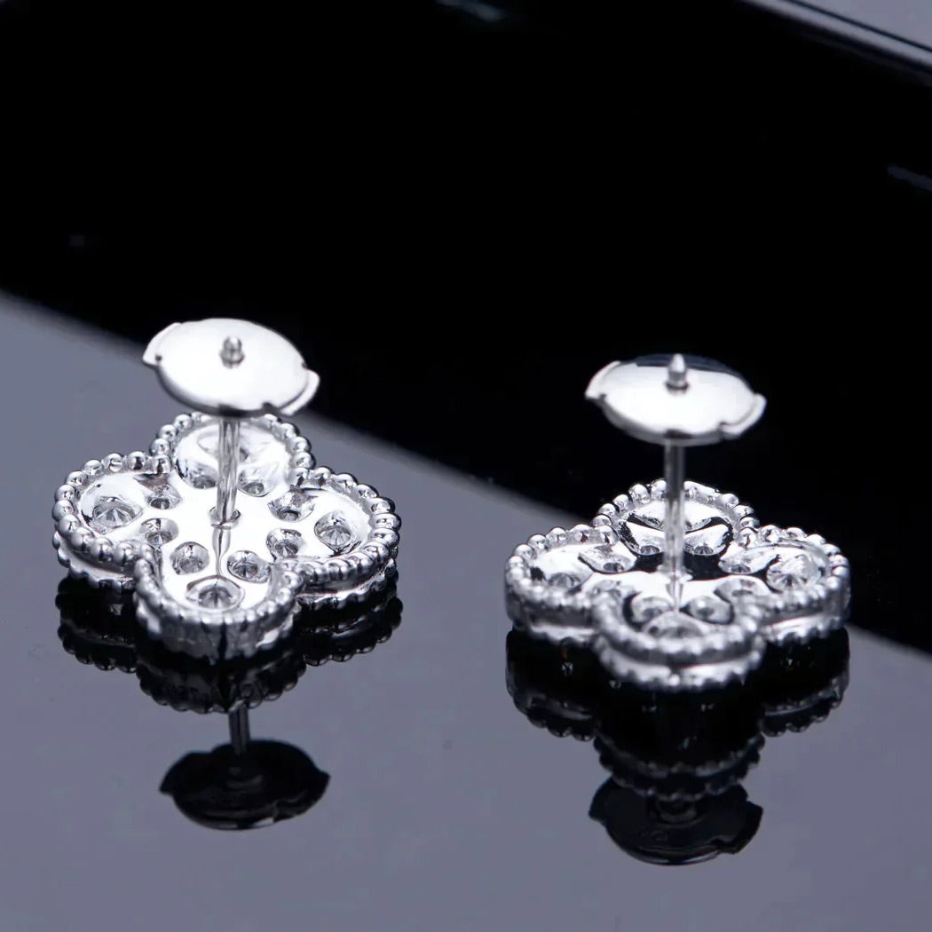 [Am jewelry]CLOVER 1 MOTIFS DIAMOND STUD EARRINGS SILVER