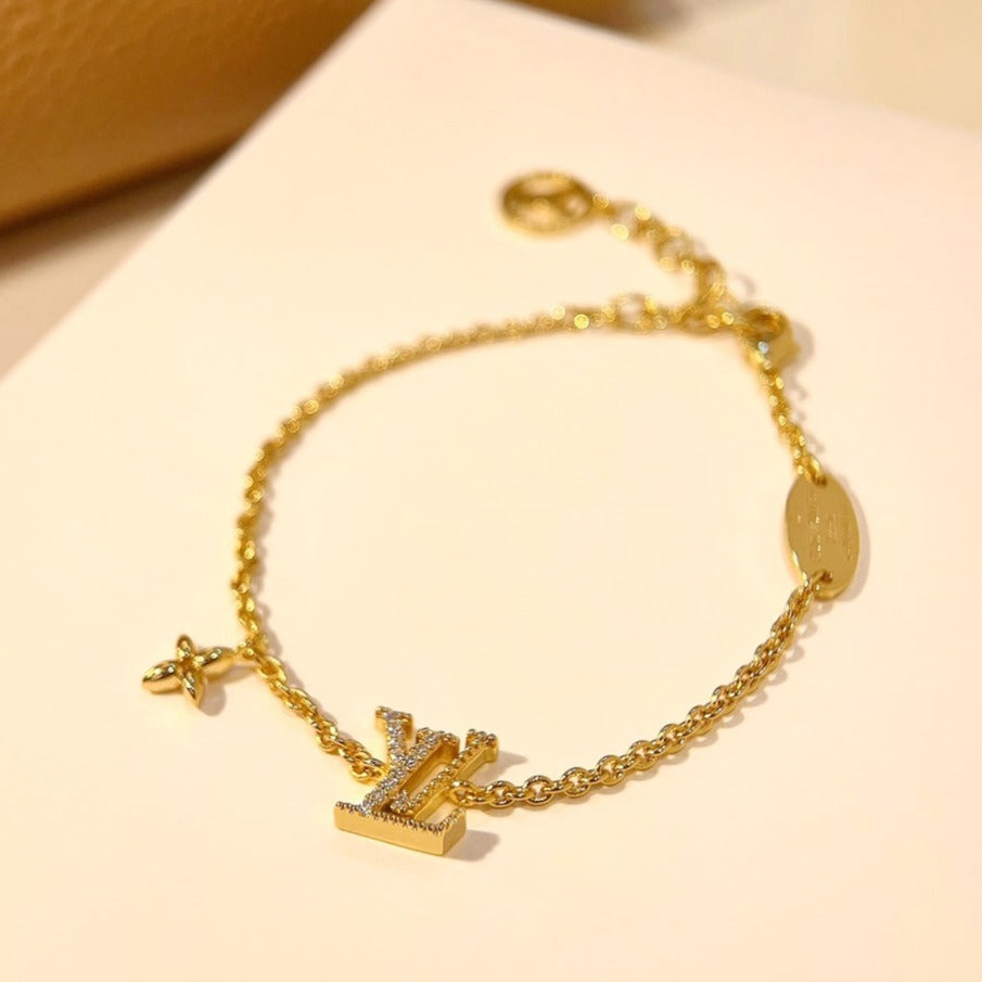 [Am jewelry]LOGO STAR MOTIF GOLD BRACELET