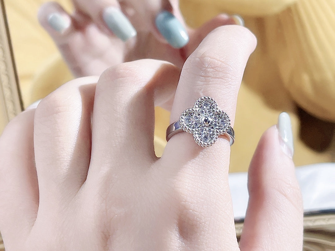 [Am jewelry]CLOVER DIAMOND RING