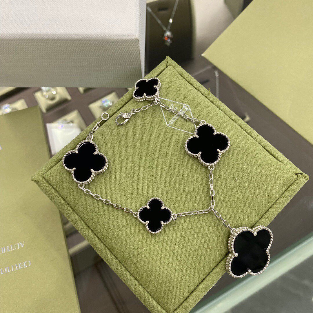 [Am jewelry]CLOVER 5 MOTIFS SIVLER ONYX BRACELET