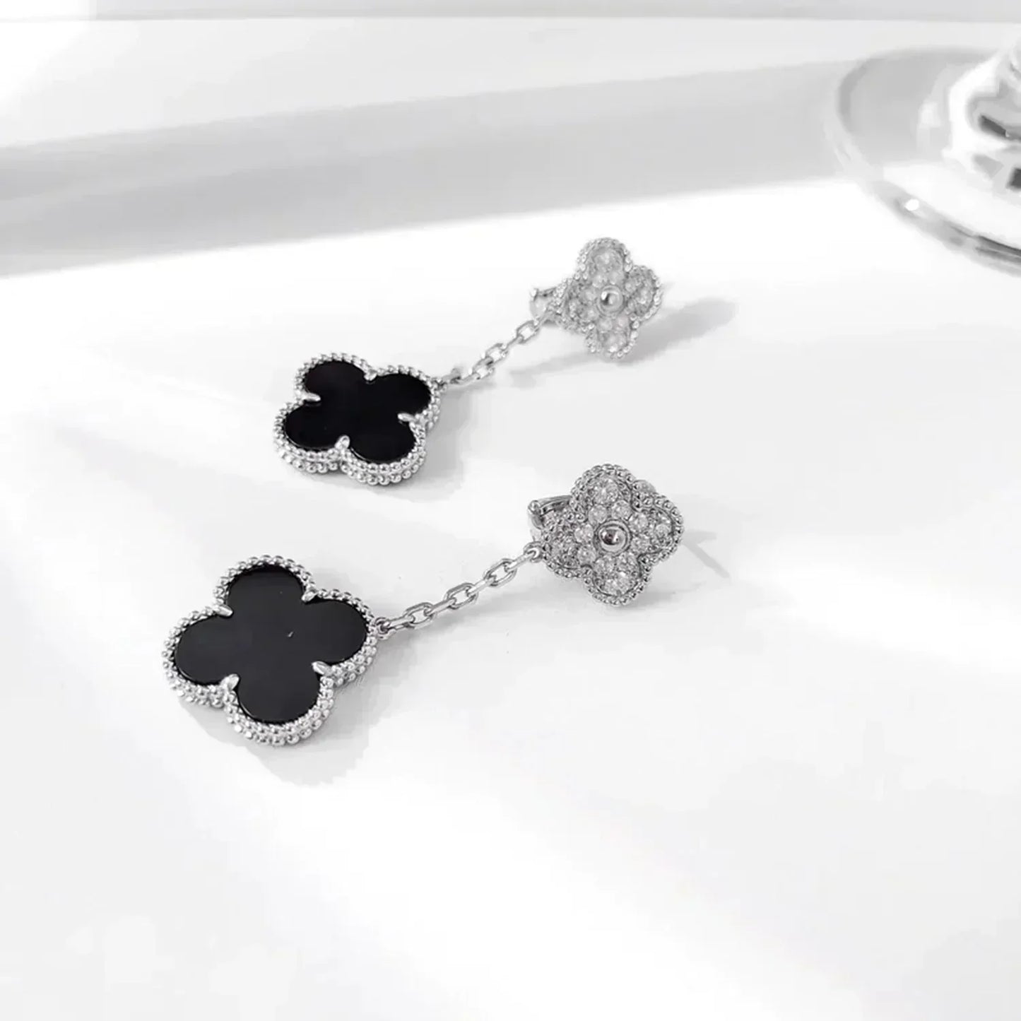 [Am jewelry]CLOVER 2 MOTIFS  DIAMOND ONYX EARRINGS SILVER