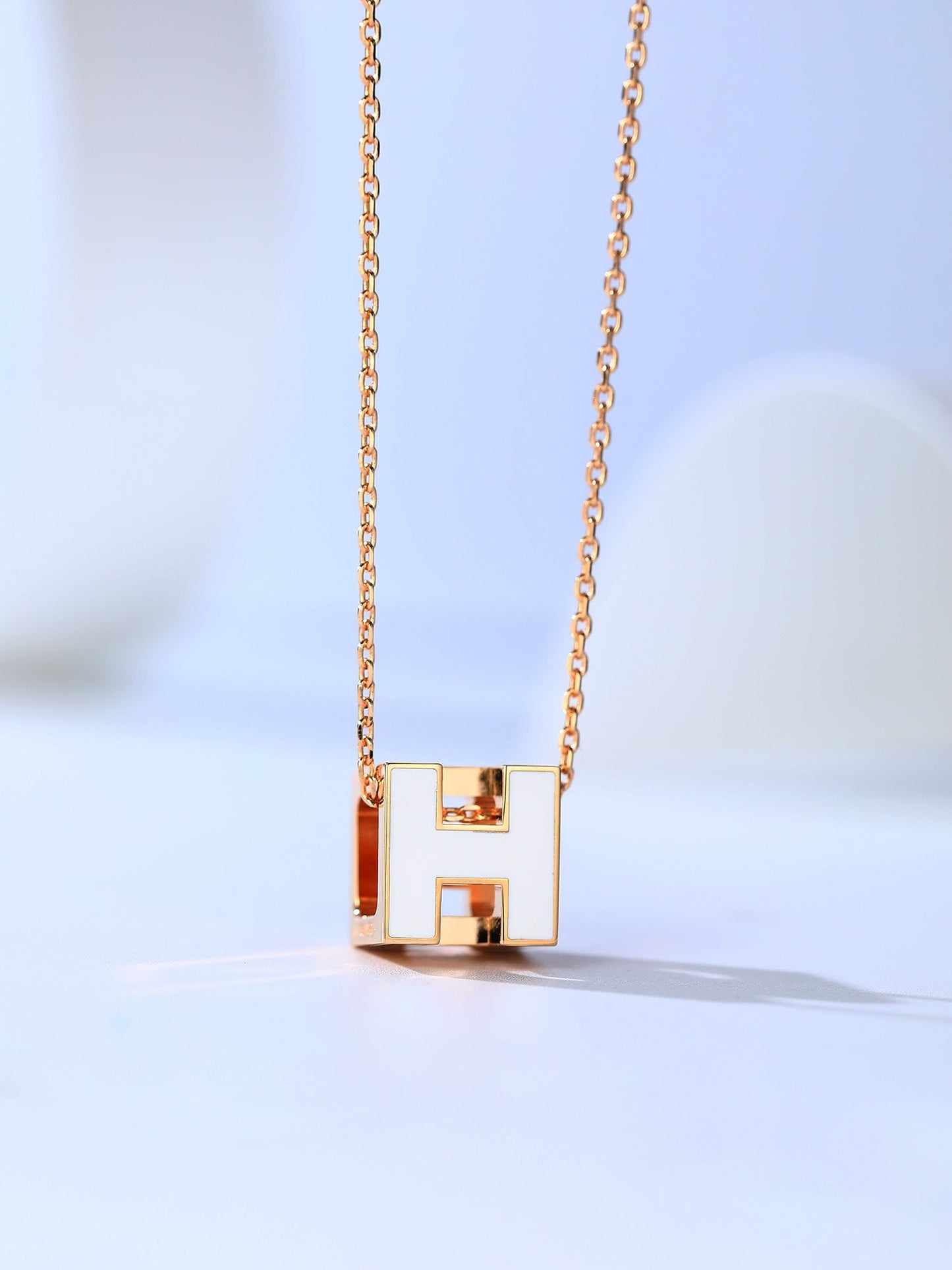 [Am jewelry]H CAGE PINK GOLD NECKLACE