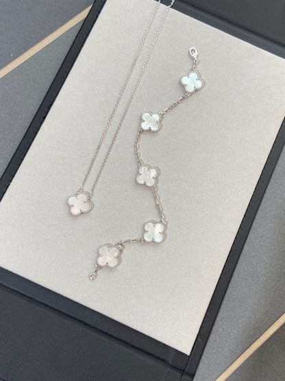 [Am jewelry]CLOVER WHITE PEARL MOP 5 MOTIF BRACELET COLLECTION