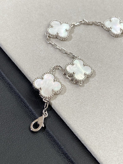 [Am jewelry]CLOVER WHITE PEARL MOP 5 MOTIF BRACELET COLLECTION
