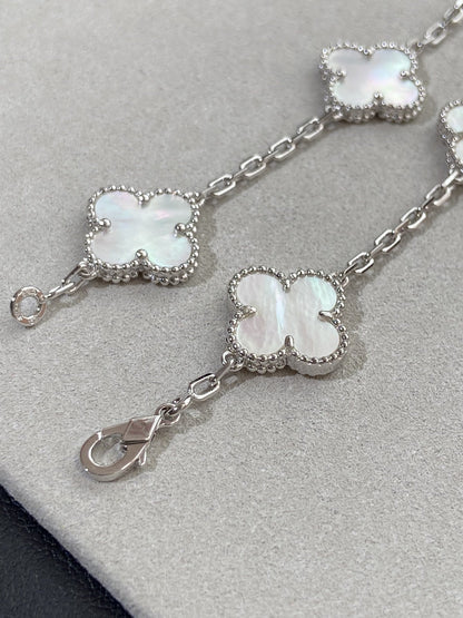 [Am jewelry]CLOVER WHITE PEARL MOP 5 MOTIF BRACELET COLLECTION