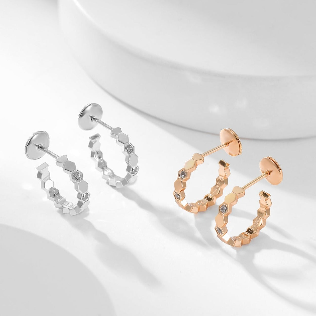 [Am jewelry]BEE LOVE DIAMOND HOOP EARRINGS