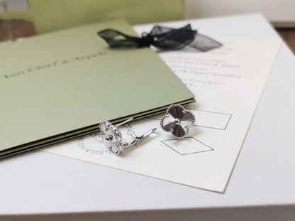 [Am jewelry]CLOVER MEDIUM STUD EARRINGS