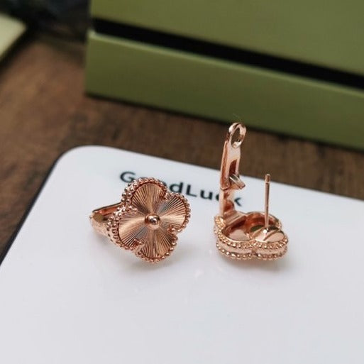 [Am jewelry]CLOVER MEDIUM STUD EARRINGS