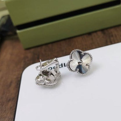 [Am jewelry]CLOVER MEDIUM STUD EARRINGS