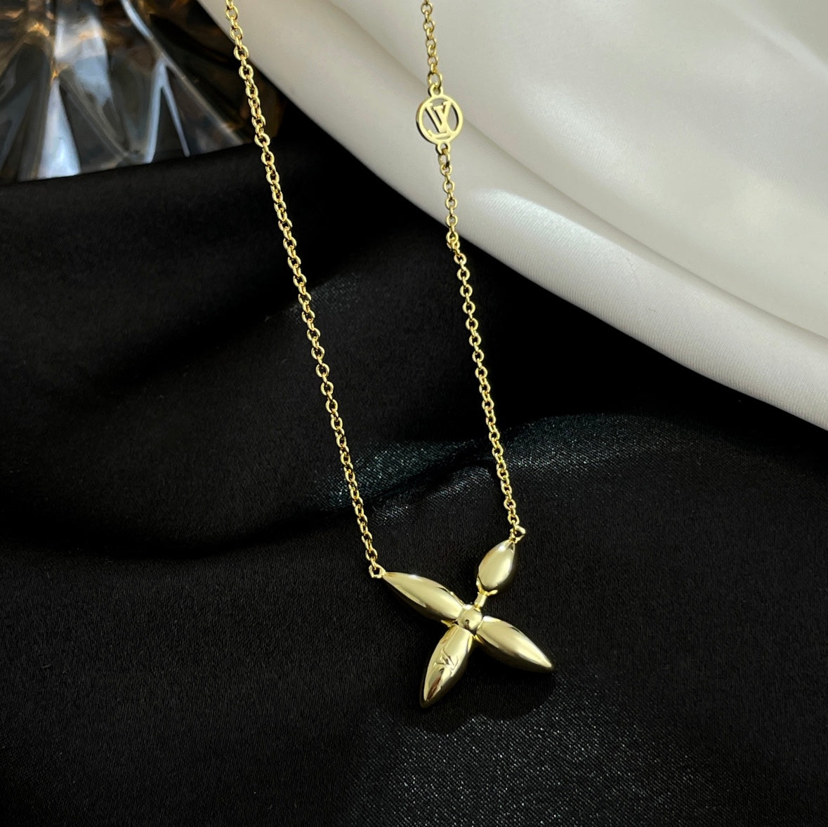 [Am jewelry]LOUISETTE GOLD NECKLACE