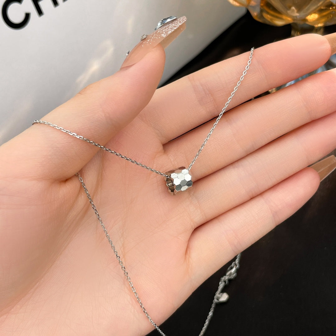 [Am jewelry]BEE MINI NECKLACE