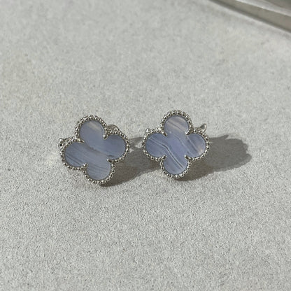 [Am jewelry]CLOVER CHALCEDONY SILVER STUD EARRINGS