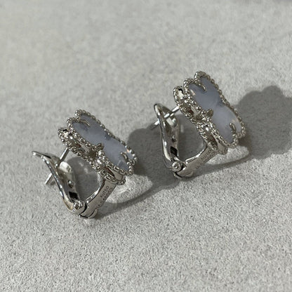 [Am jewelry]CLOVER CHALCEDONY SILVER STUD EARRINGS