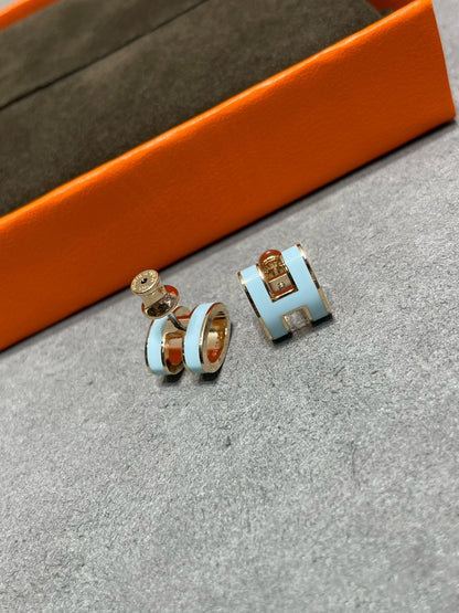 [Am jewelry]POP H SKY BLUE STUD EARRINGS