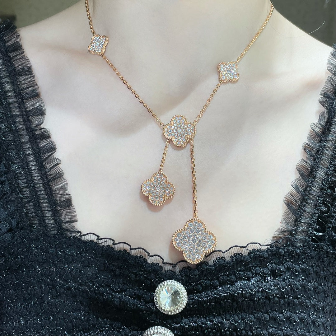 [Am jewelry]CLOVER 6 MOTIF DIAMOND PAVED NECKLACE