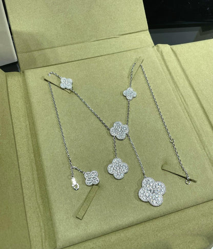 [Am jewelry]CLOVER 6 MOTIF DIAMOND PAVED NECKLACE