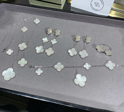 [Am jewelry]CLOVER 5 MOTIF WHITE MOP SILVER BRACELET