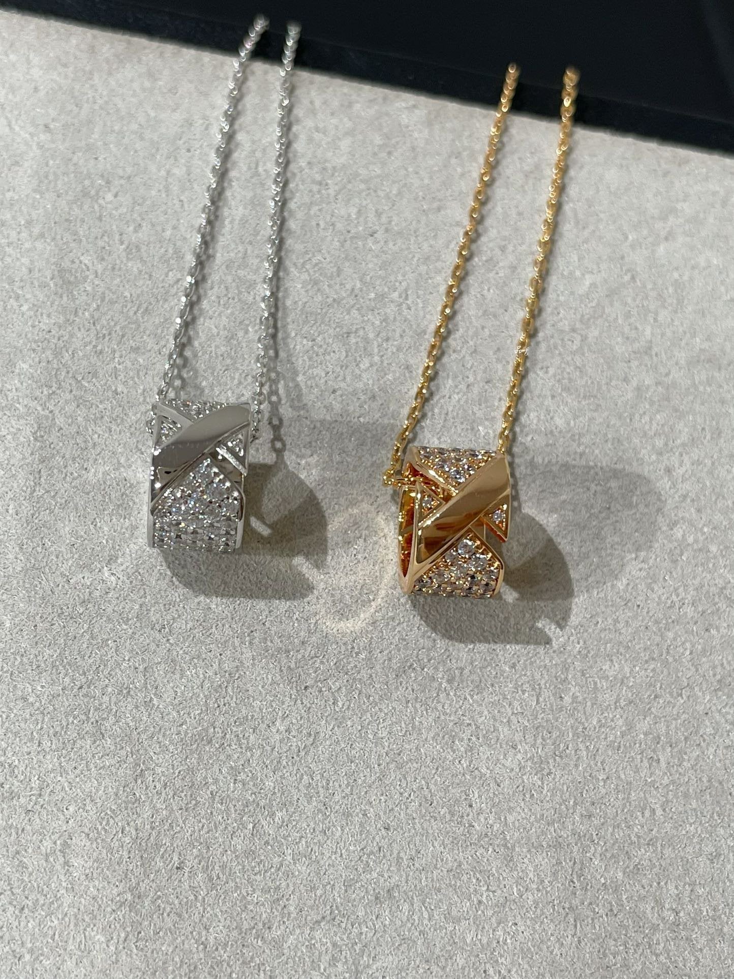 [Am jewelry]LIENS EVIDENCE DIAMOND PAVED NECKLACE