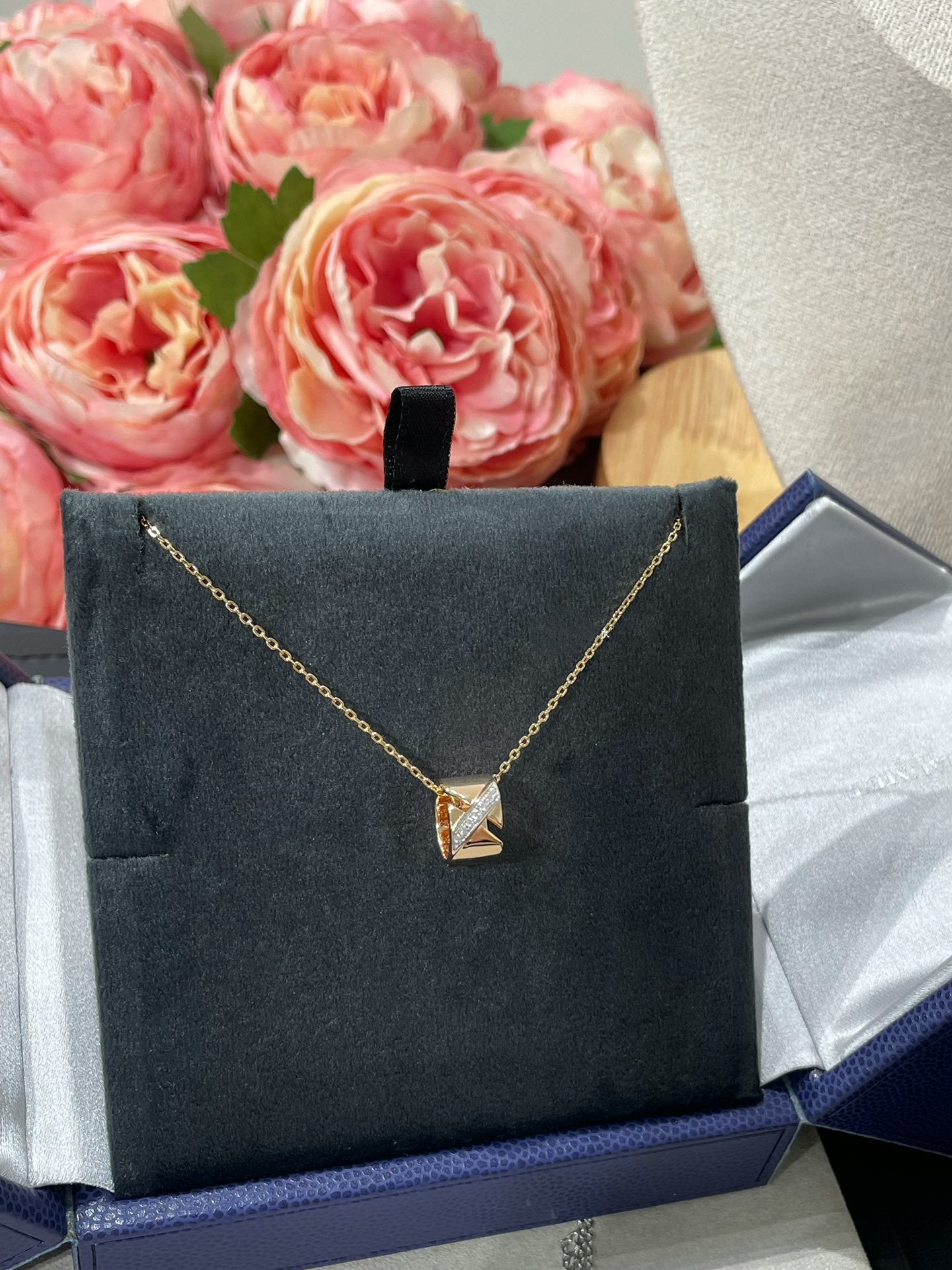[Am jewelry]LIENS EVIDENCE DIAMOND NECKLACE