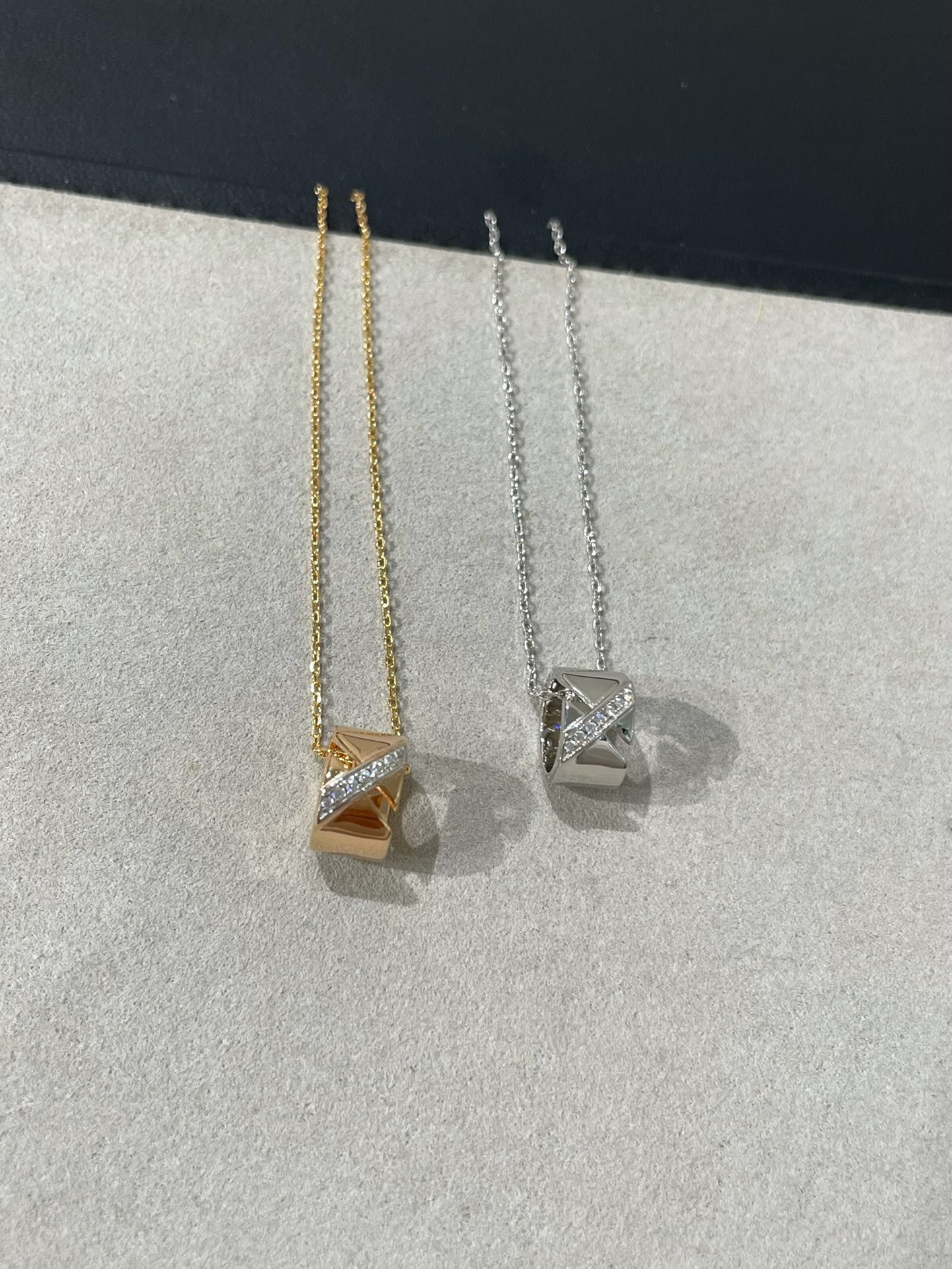 [Am jewelry]LIENS EVIDENCE DIAMOND NECKLACE