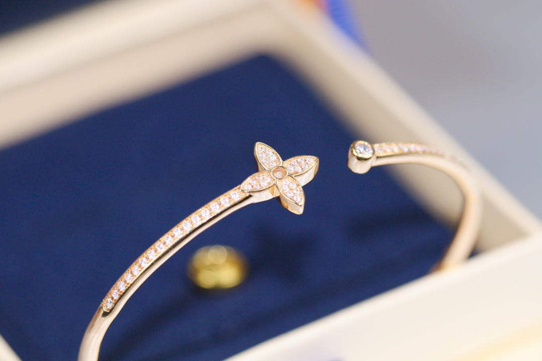 [Am jewelry]IDYLLE PINK GOLD OPEN BRACELET DIAMOND PAVED