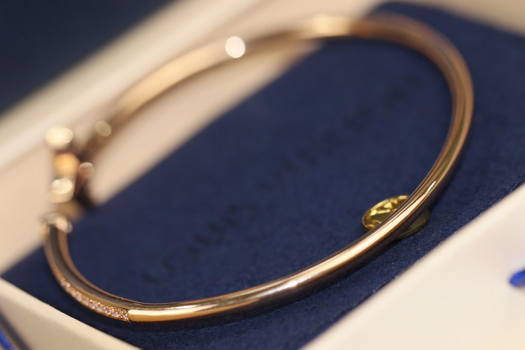 [Am jewelry]IDYLLE PINK GOLD OPEN BRACELET DIAMOND PAVED