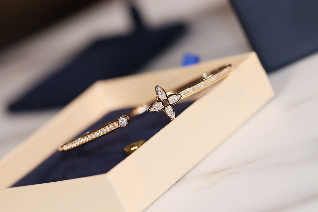 [Am jewelry]IDYLLE GOLD OPEN BRACELET DIAMOND PAVED