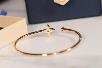[Am jewelry]IDYLLE GOLD OPEN BRACELET DIAMOND PAVED