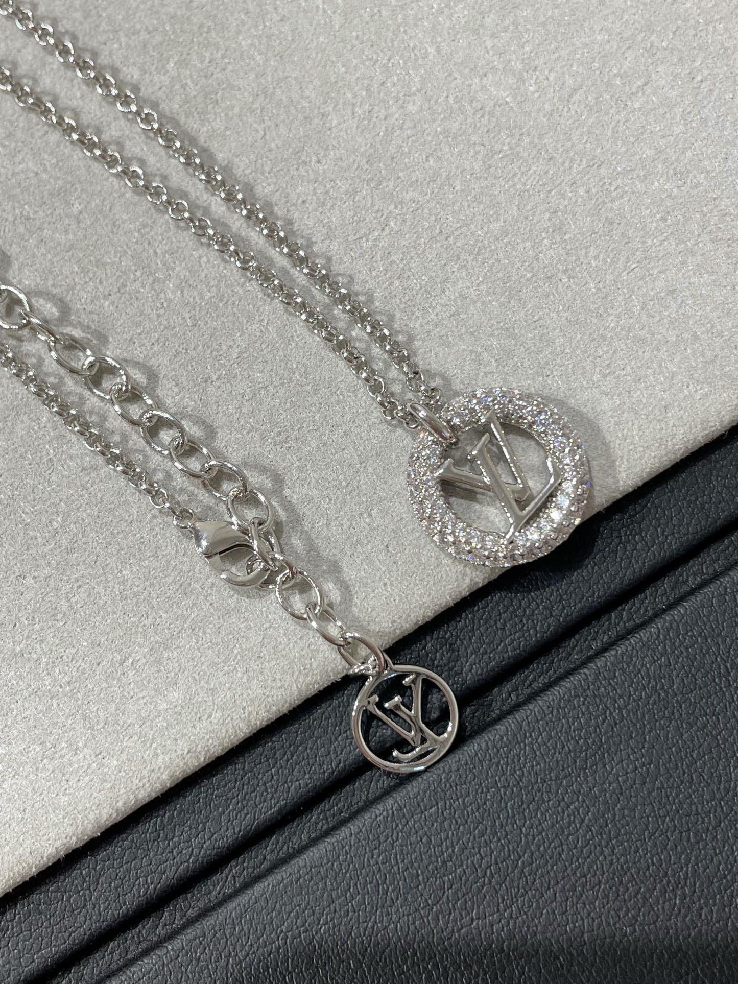 [Am jewelry]BY NIGHT DIAMOND PAVED NECKLACE