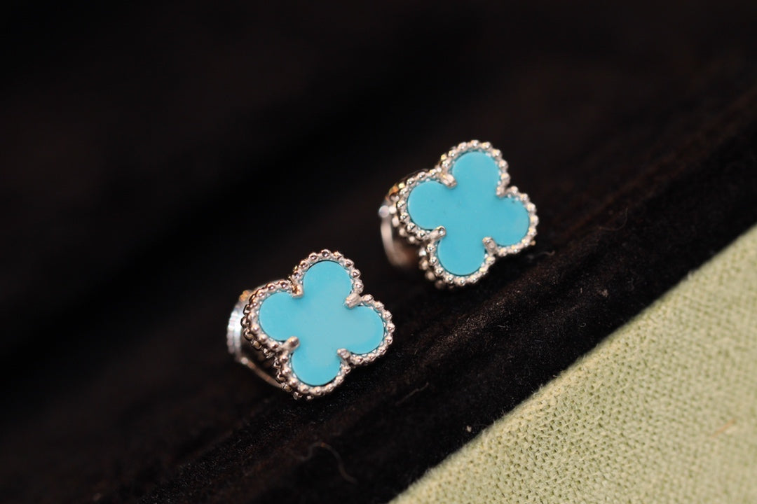 [Am jewelry]CLOVER MINI TURQUOISE SILVER STUD EARRINGS