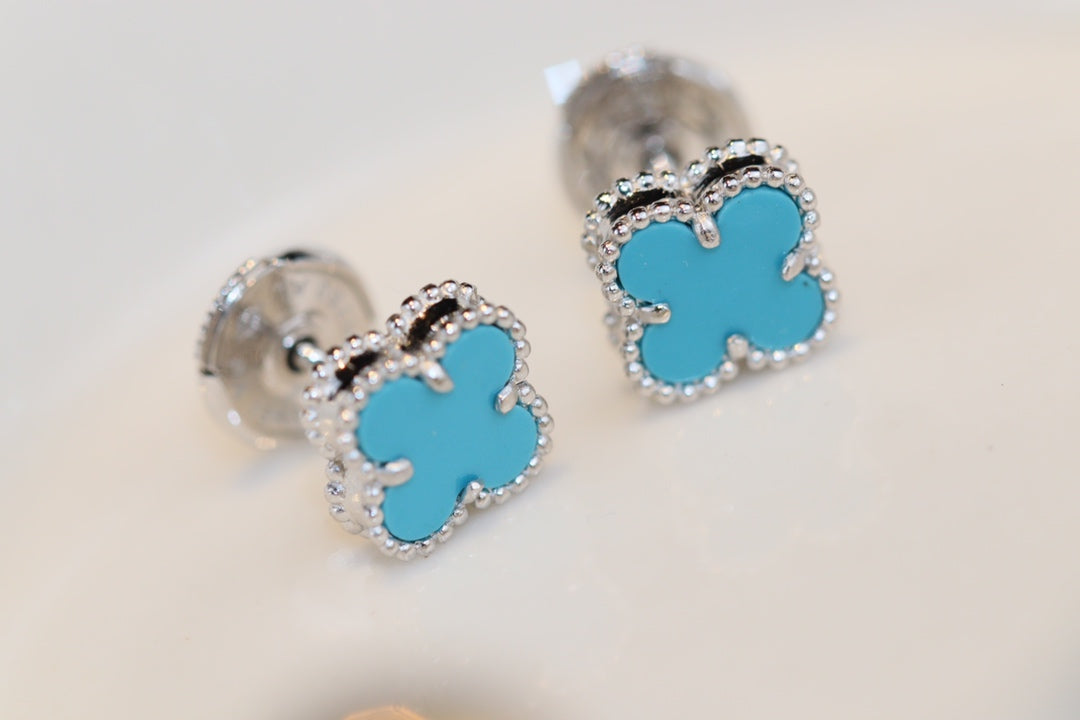 [Am jewelry]CLOVER MINI TURQUOISE SILVER STUD EARRINGS