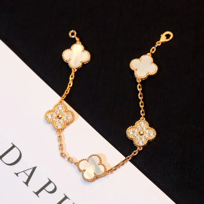 [Am jewelry]CLOVER WHITE PEARL MOP 5 MOTIF BRACELET COLLECTION