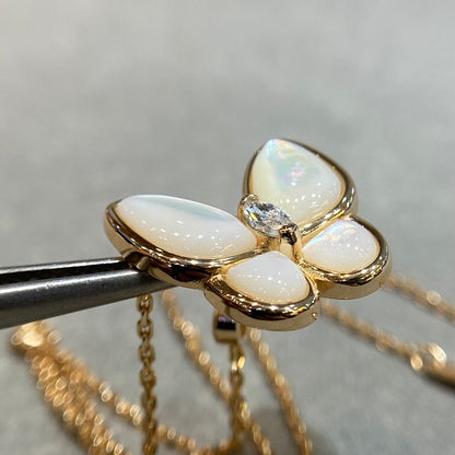 [Am jewelry]BUTTERFLY MOP DIAMOND NECKLACE