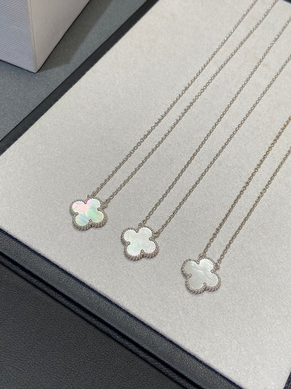 [Am jewelry]CLOVER MEDIUM SILVER WHITE MOP NECKLACE