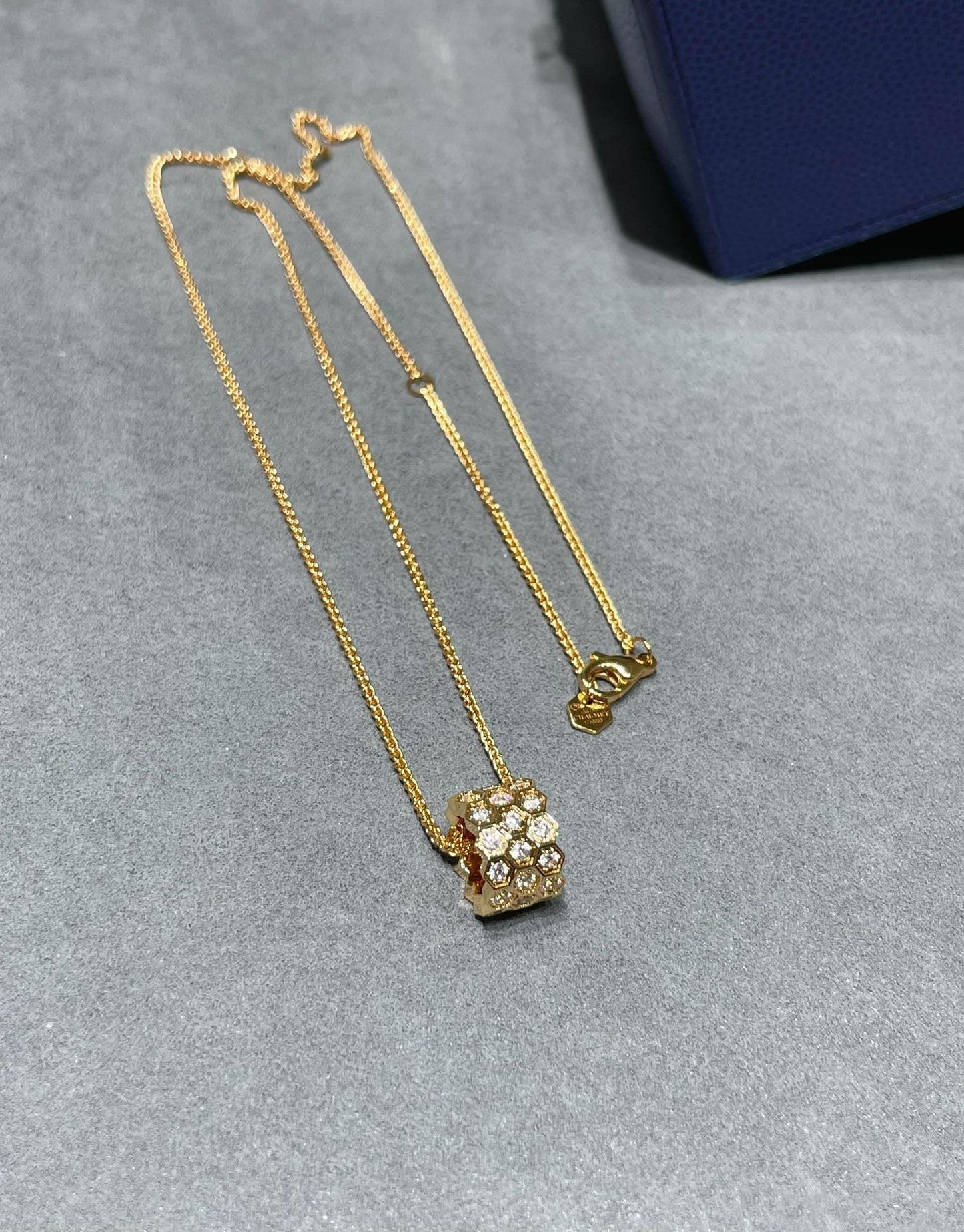 [Am jewelry]BEE LOVE DIAMOND PAVED 3 ROW NECKLACE