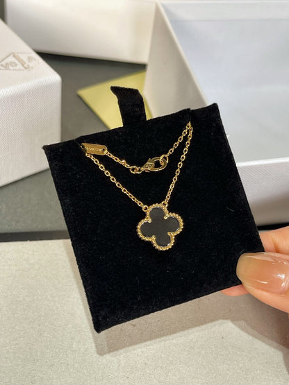 [Am jewelry]CLOVER ROCK CRYSTAL ROSE GOLD NECKLACE